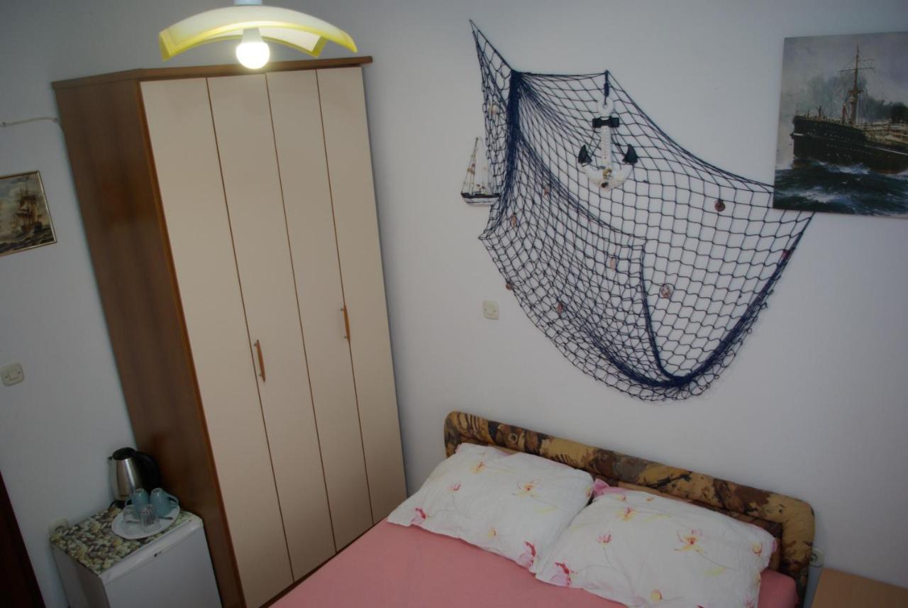 Rooms Tia Baška Voda Exteriér fotografie